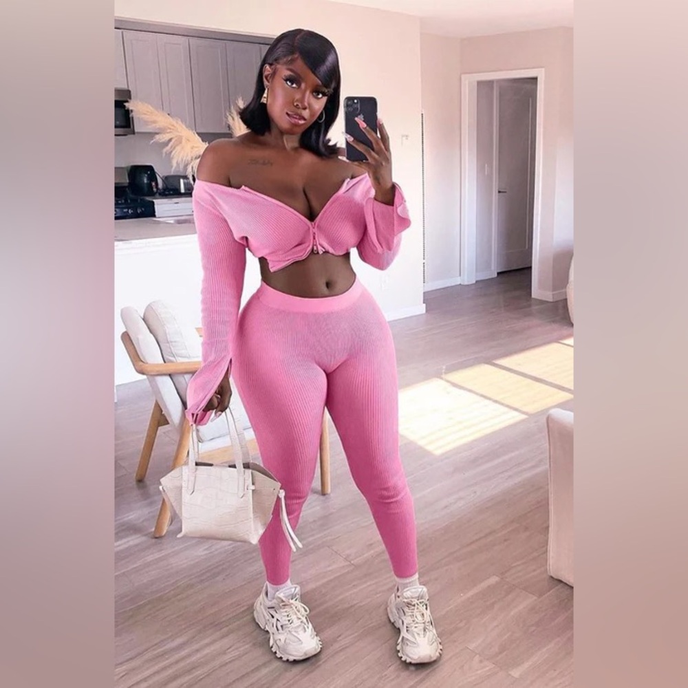 Pink fashion, nova, zipper, long sleeve top & bottoms set - Picture 3 of 15